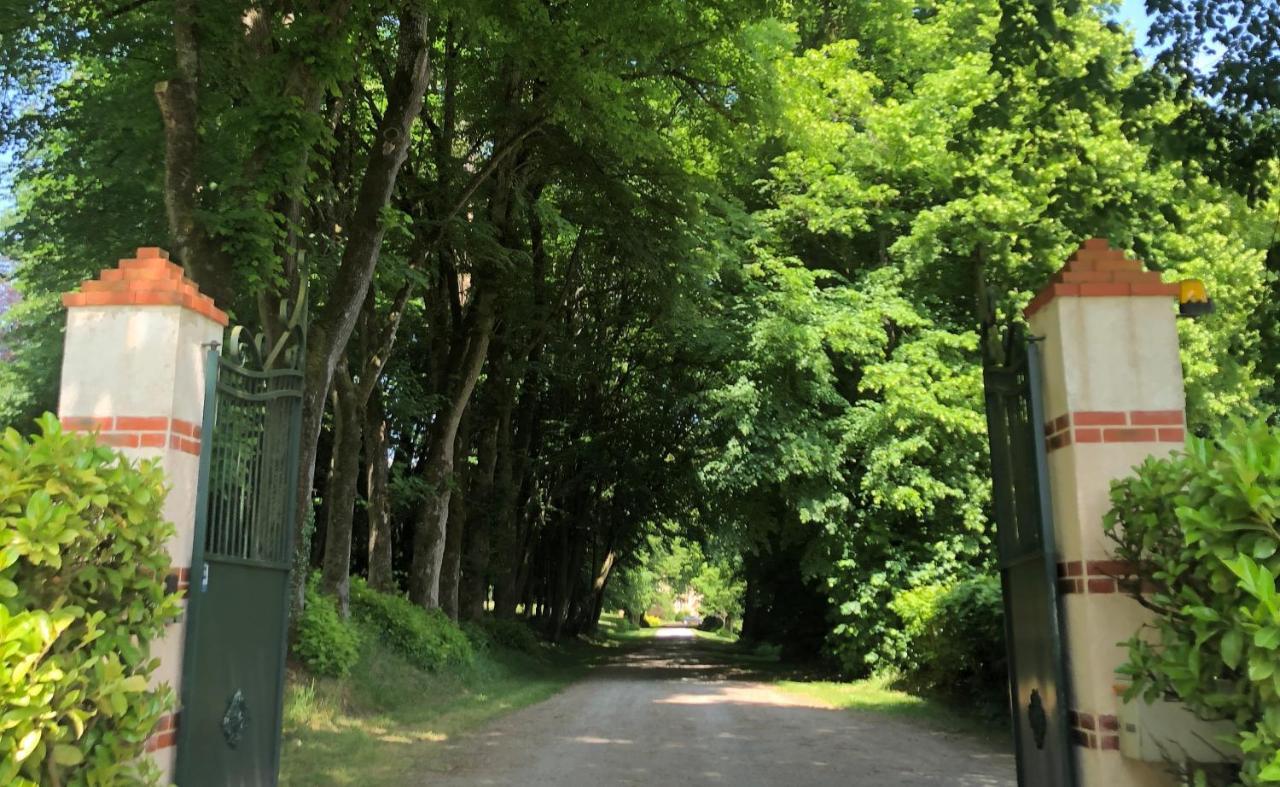 Chateau De Vaux Yvré-lʼÉvêque Kültér fotó